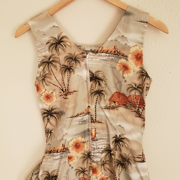 Vintage Hawaiian Mini Wrap Dress - Picture 7 of 11